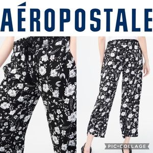🔥🔥Aeropostale pants!